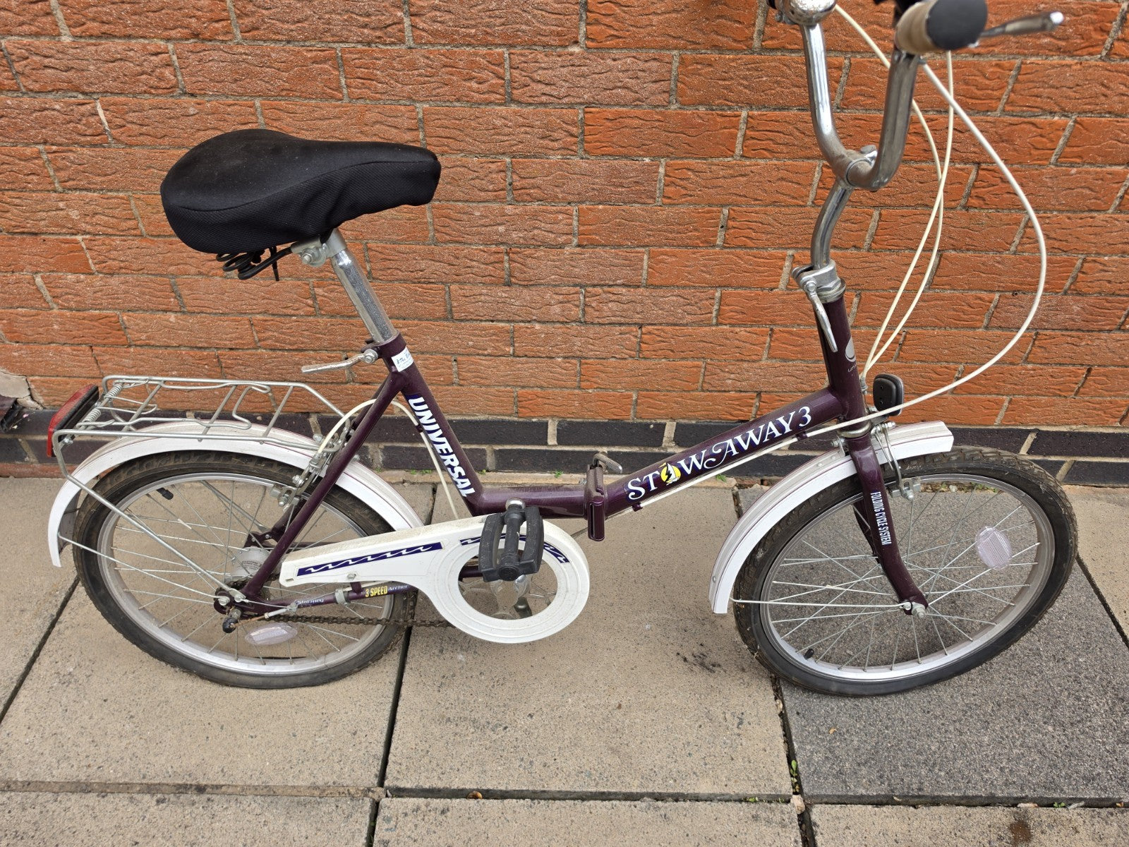 Universal Stowaway 3 20in Folding Bike Purple/White 3 Speed Hub Gears Rack