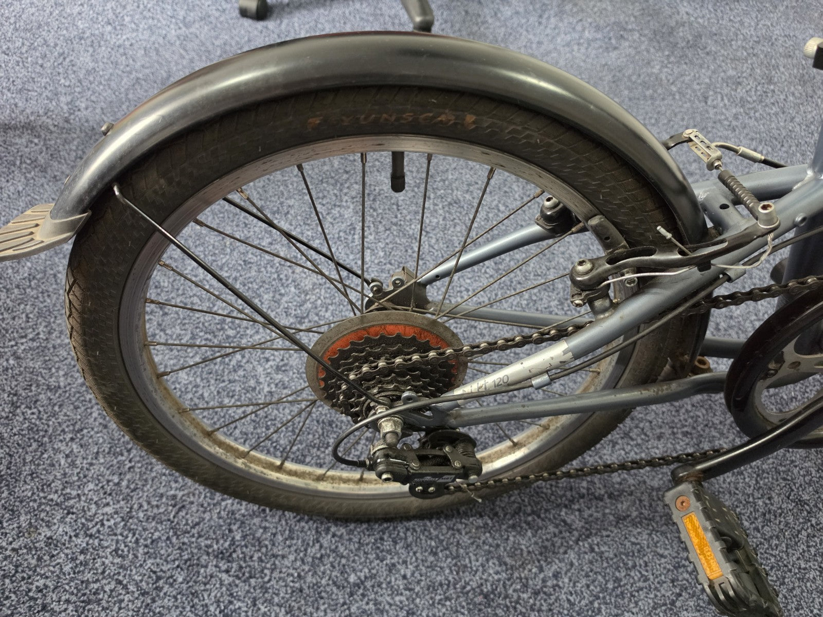 BTwin Tilt 120 Foldable Bike 20" Wheels