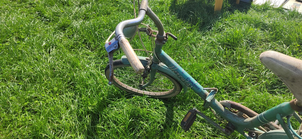 Vintage Hercules Compact Fold Up Bike .. restoration/parts ….See Description