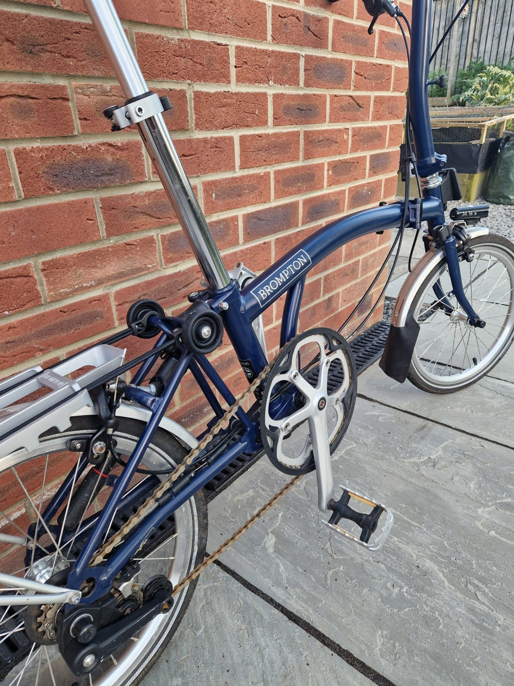 Brompton 2 speed folding bike 2019 - very good condition in navy blue