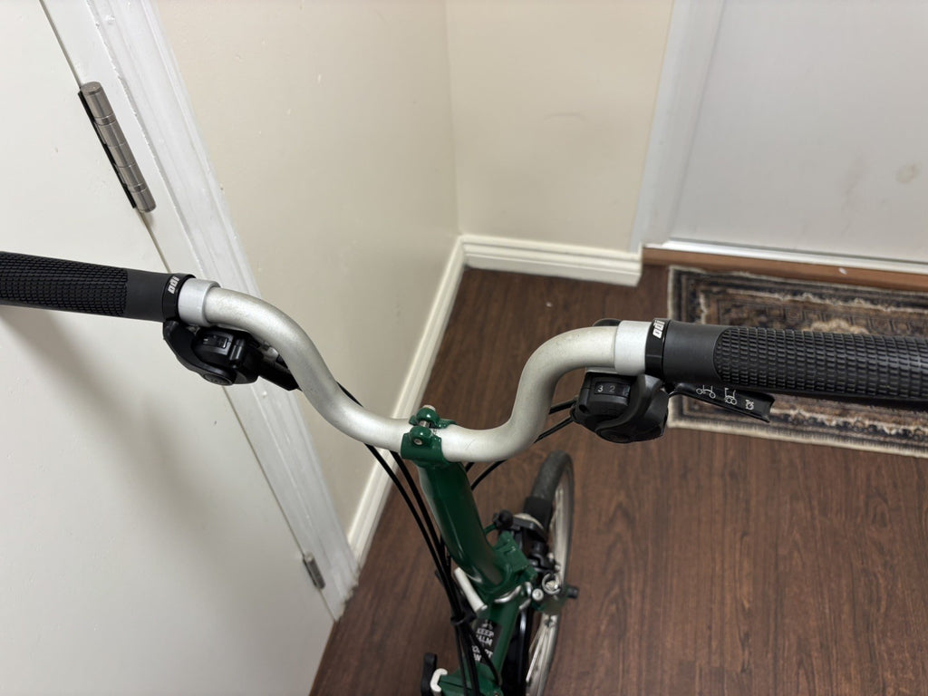 Brompton C Line M6L folding bicycle - RACING GREEN