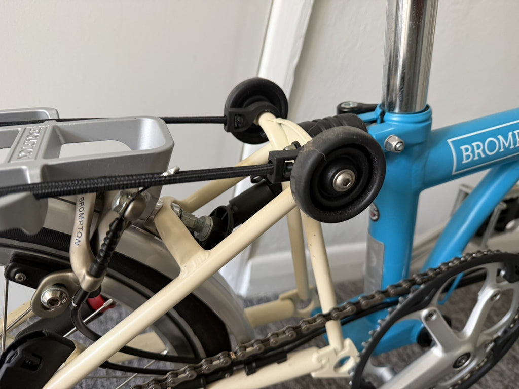 Brompton C Line M6R (6 Speed) folding bicycle - Blue (Excellent Condition)