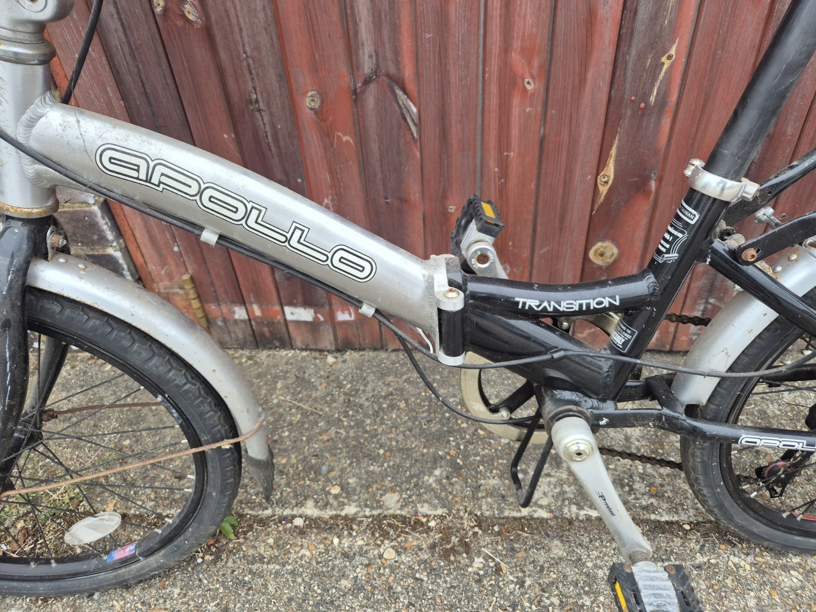 Apollo Transition Unisex Folding Bike 6-Speed Gears