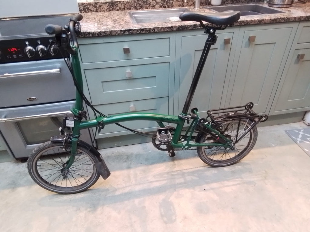 Brompton M6R Folding Bike 6-Speed - Green, w/ Mudguards and Rack - GC