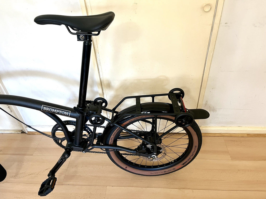 Brompton G Line 2026 with Roller Frame - 8-speed, Space Black, Medium