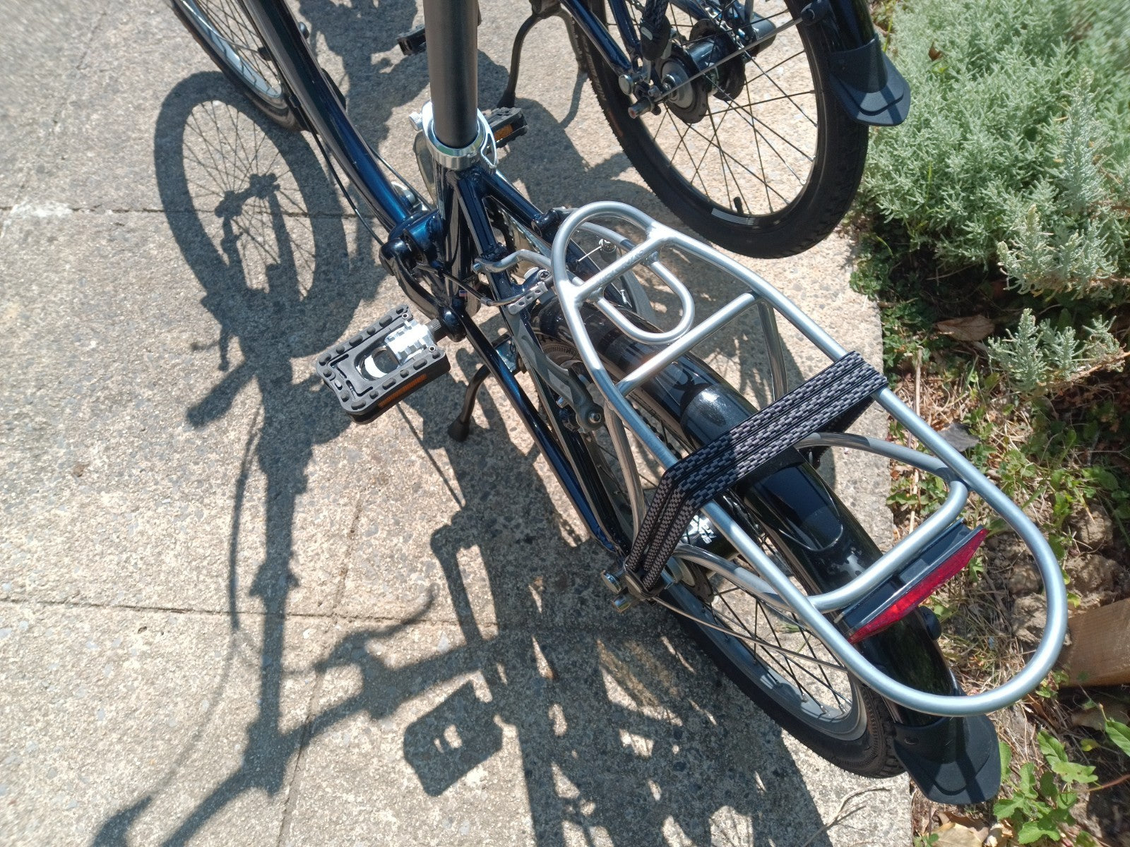Pair of Dahon Ciao Custom Folding Bicycles Lightweight Unisex Step Through Frame