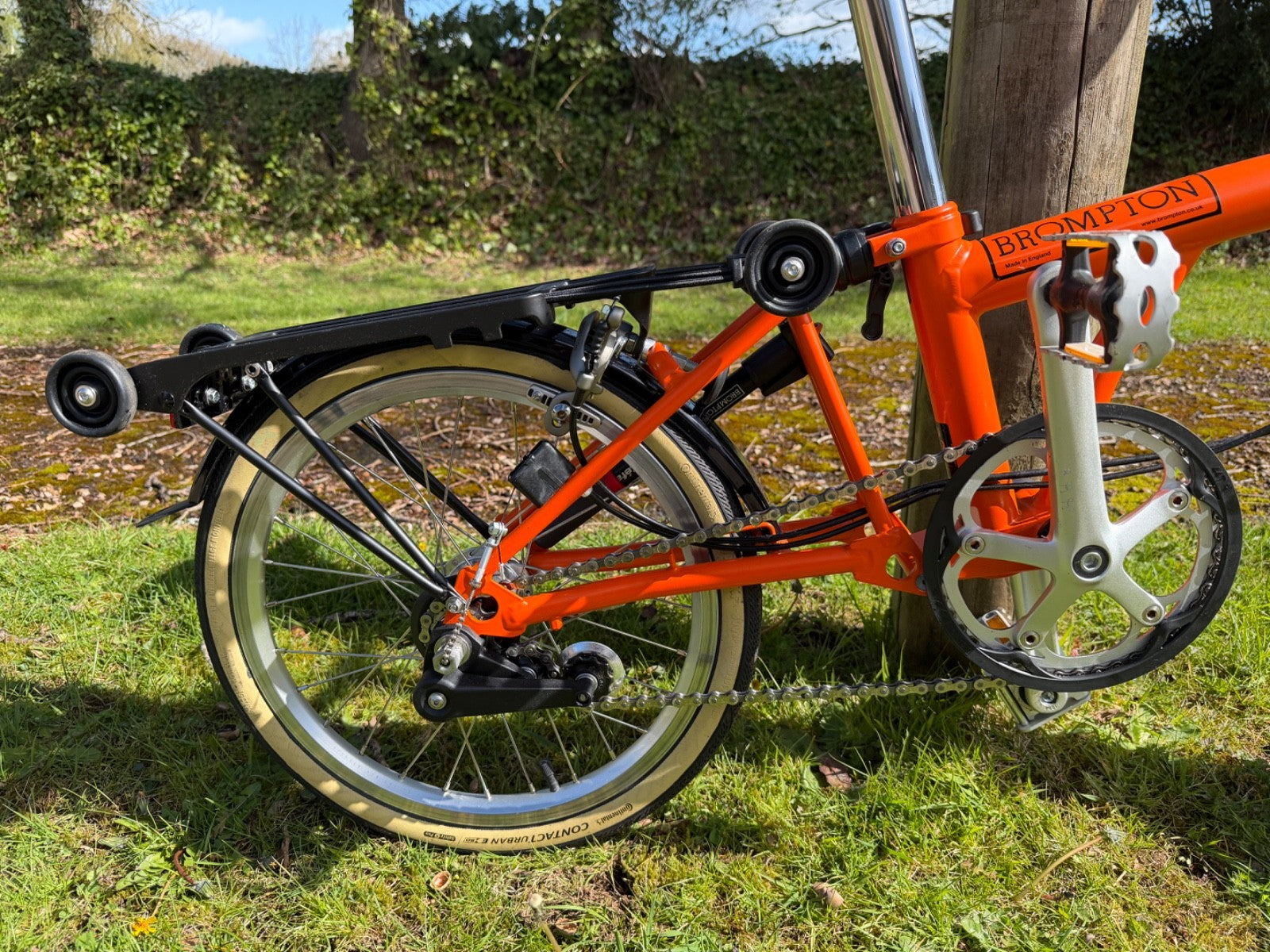 Brompton Folding Bike 3 Speed High Bars with Rear Rack Great condition