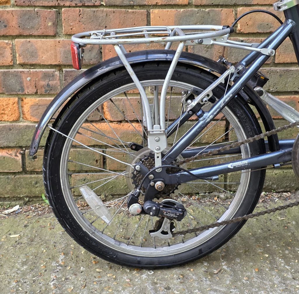 Raleigh EVO 7SP Folding Bike, Aluminum Frame, 20" Wheels, 7 Speed
