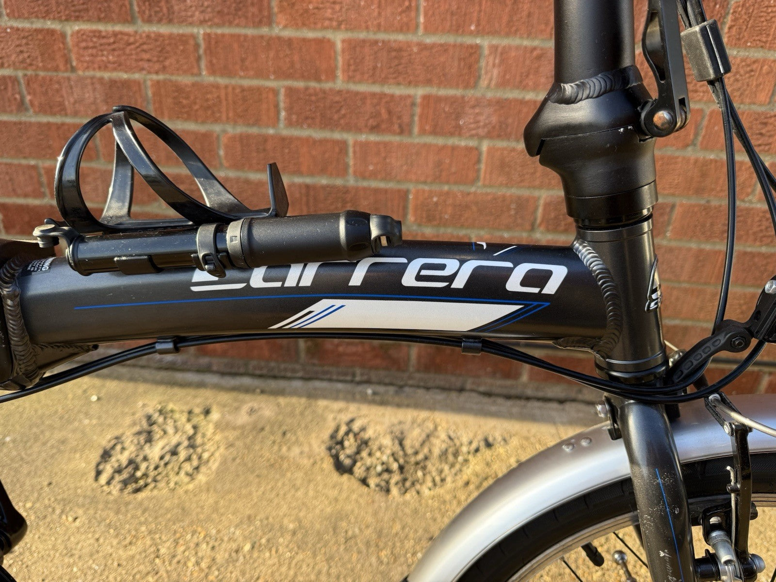 Carrera Intercity Unisex 8 Speed 20'' Wheels Folding Bike. Only Used Once