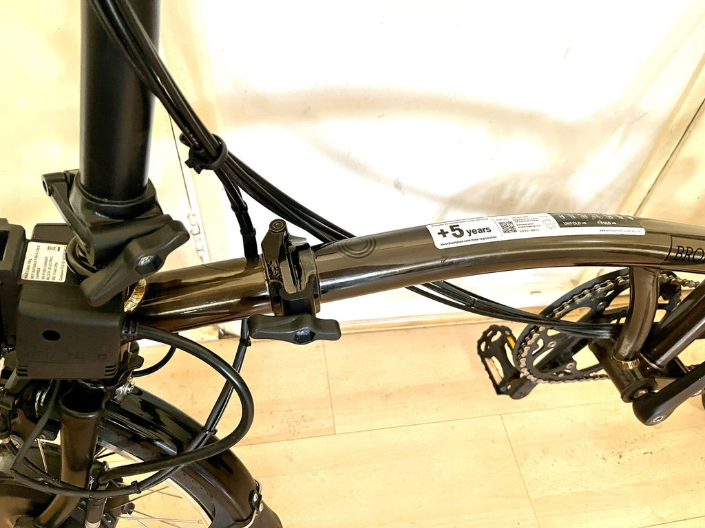 Brompton C Line 6 Speed, Black Lacquer Edition Mid Handlebar