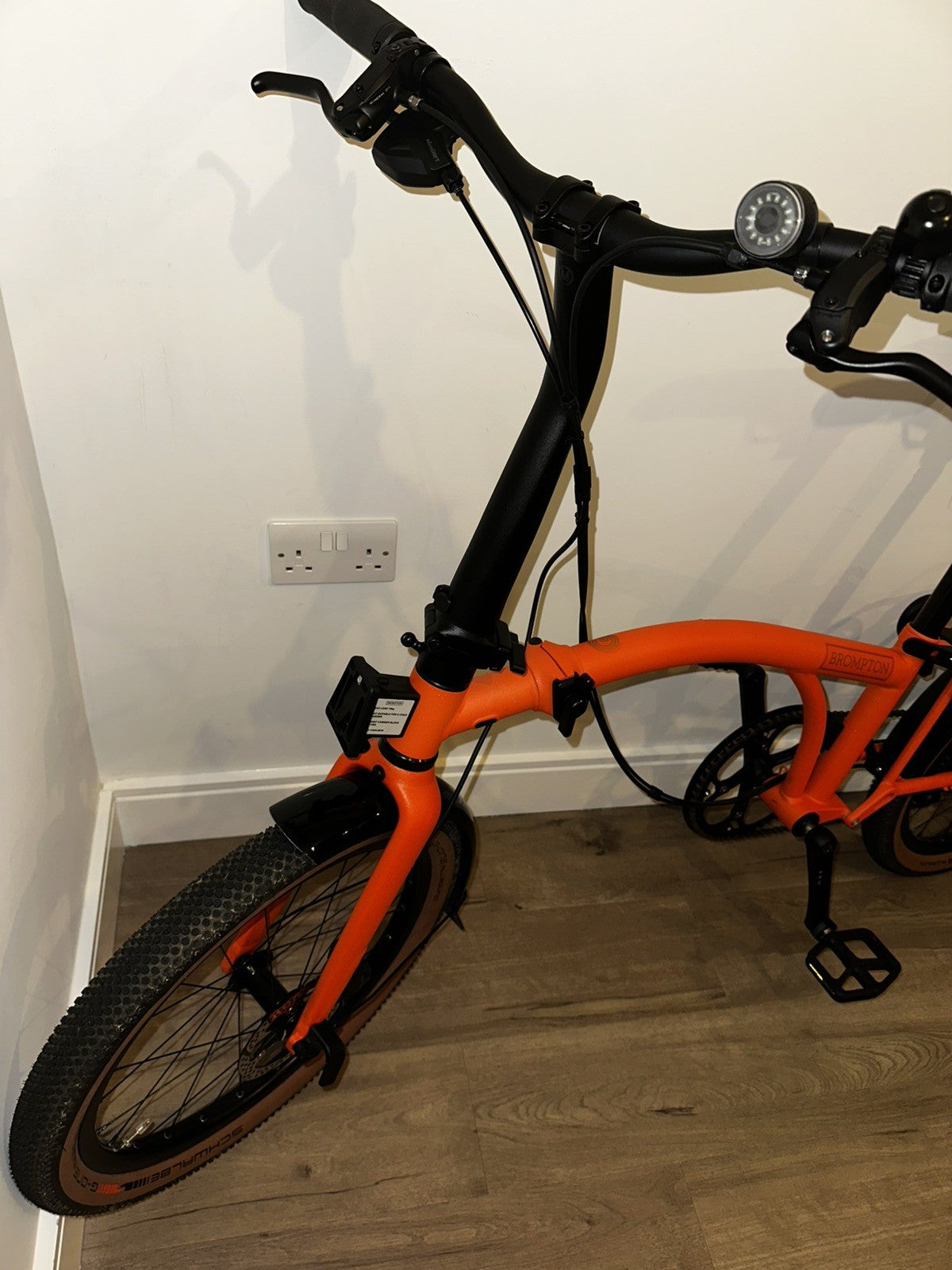 Brompton G-Line(roller frame), M, Orange, 8 speed - Be seen lights included