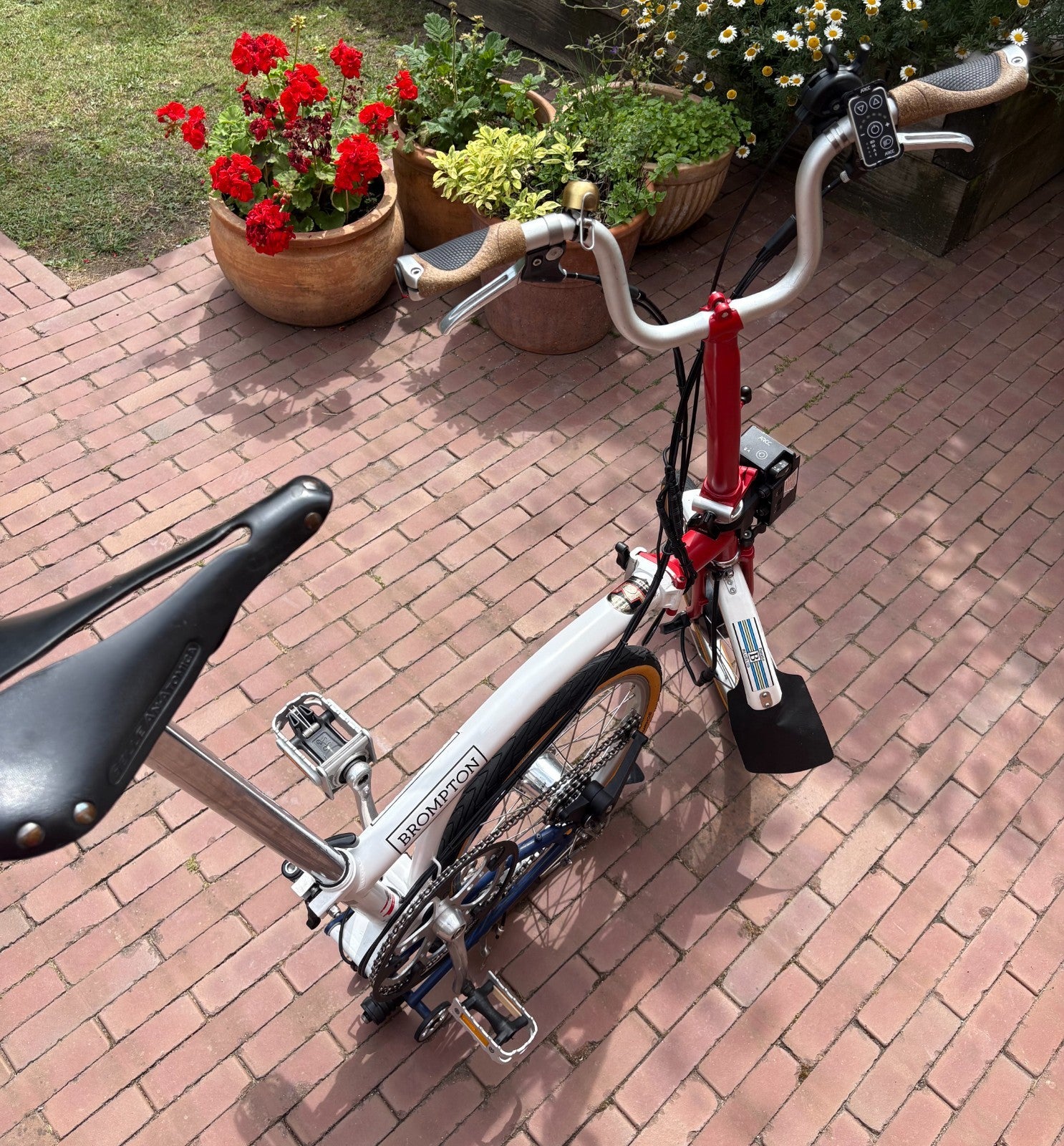 ARCC Electric Brompton Jubilee Limited Edition w/Carradice 25L City Folder Bag