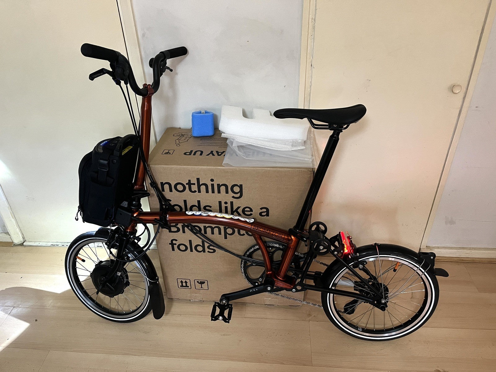 Brompton Ele ctric P Line Urban folding bike, 2024  Flame Lacquer, One size New