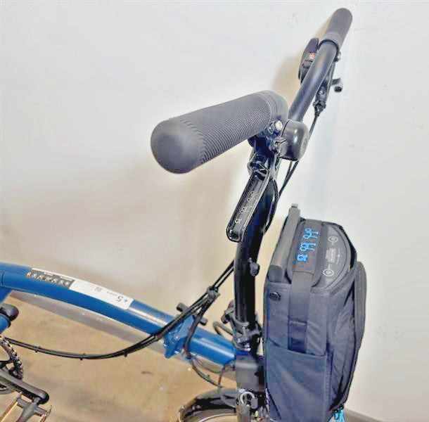 Brompton Electric C Line 4 Speed Mid Folding Bike - 2023 - Ocean Blue