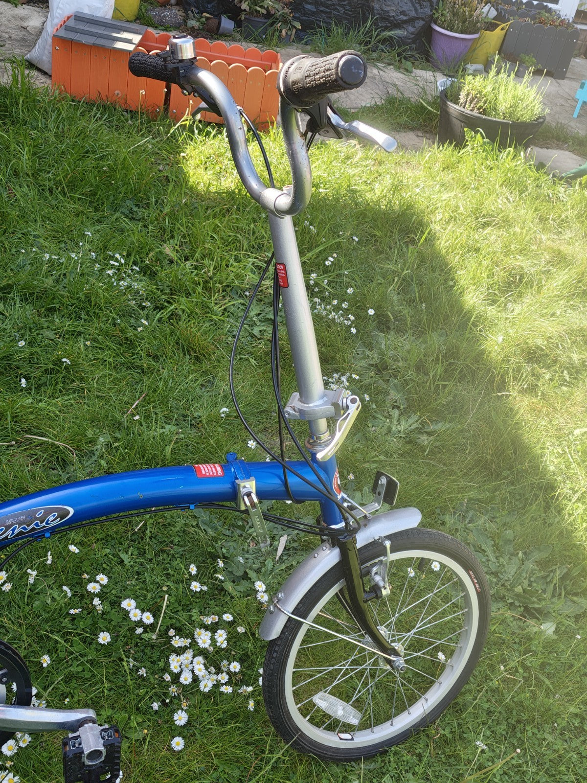 Mission Space Genie 16 Inch Folding Bike