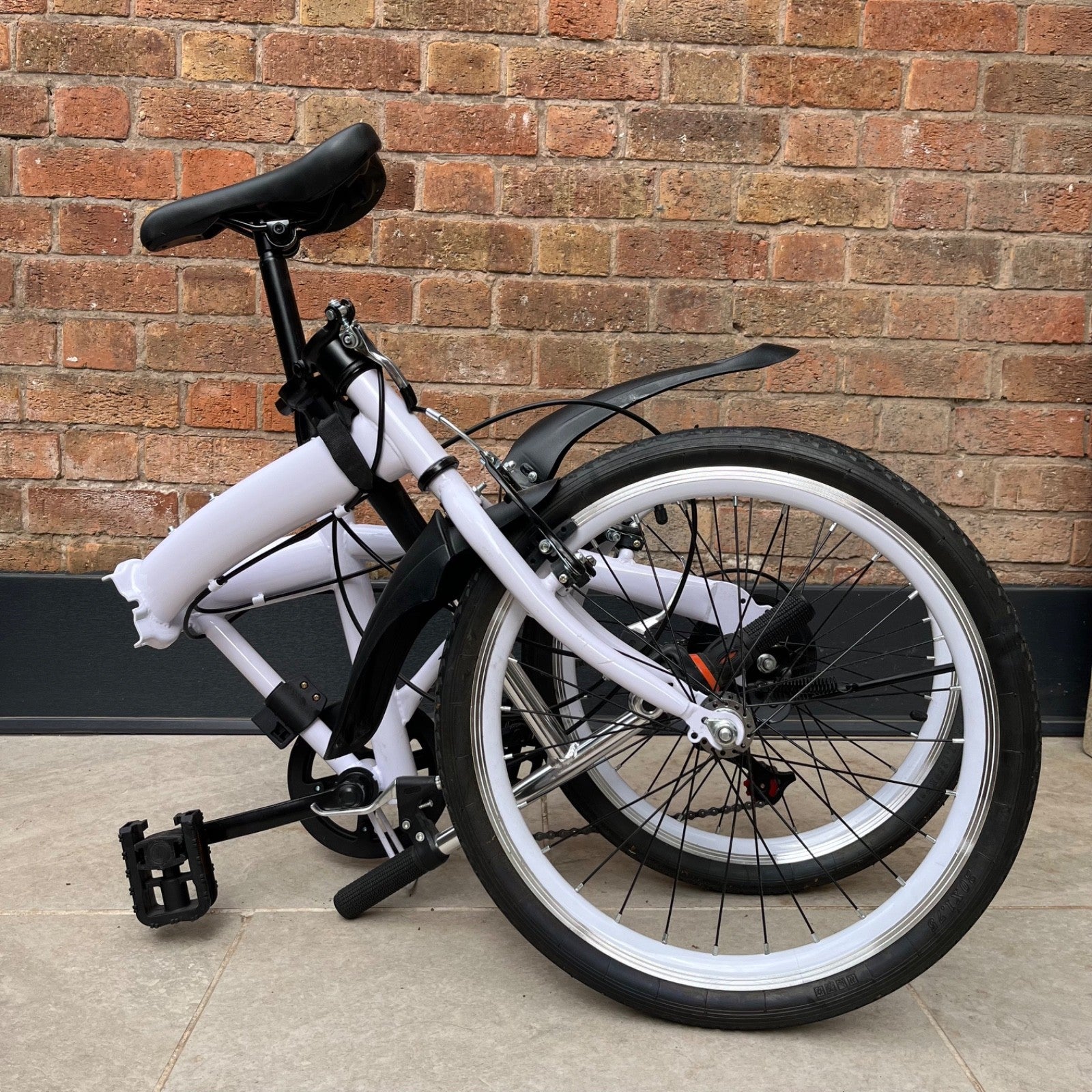 White adult 20 inch folding bike, compact, carbon steel frame, adjustable height