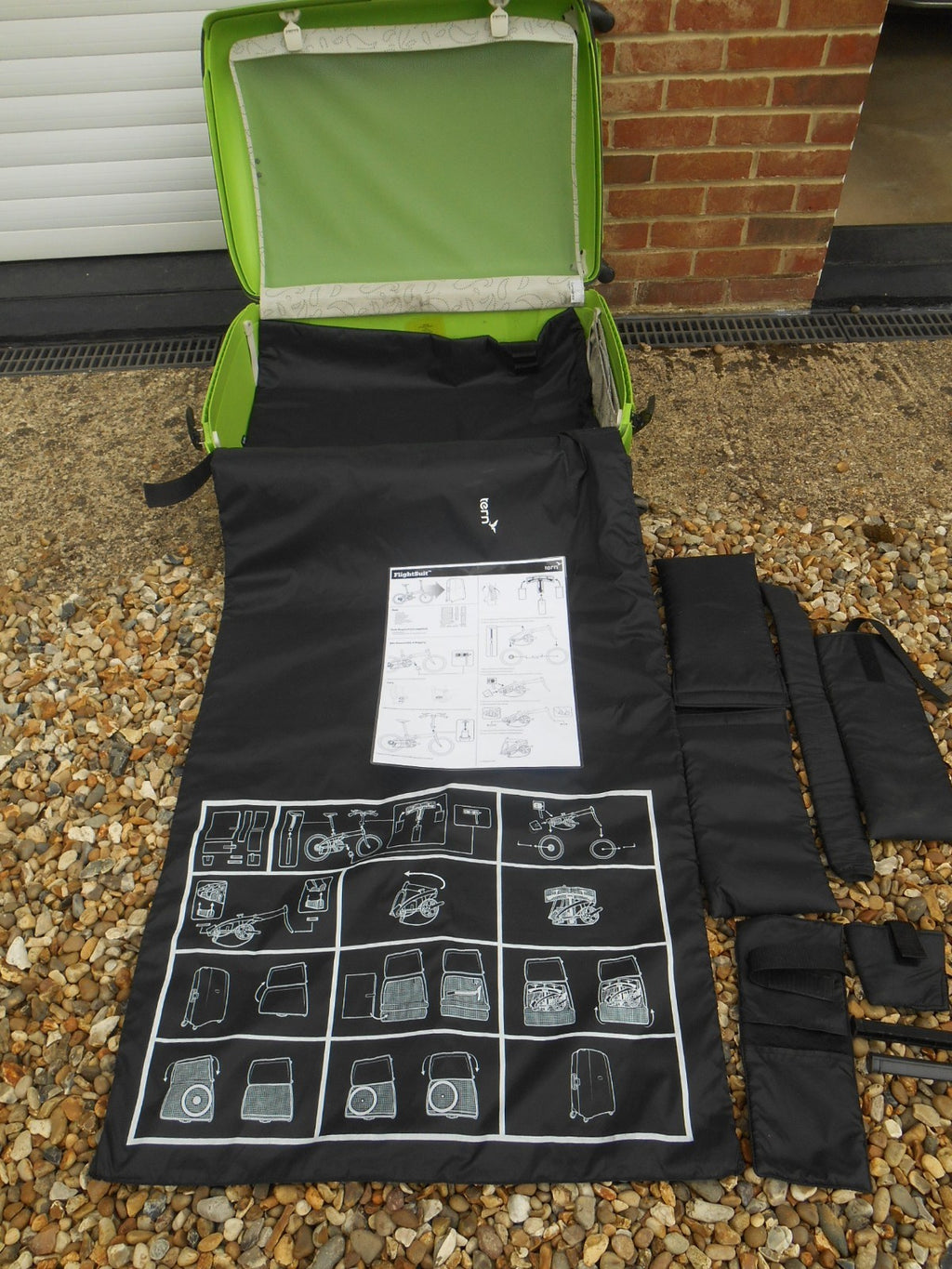 Tern folding bike Flight Suit & Samsonite case for foreign travel with your bike