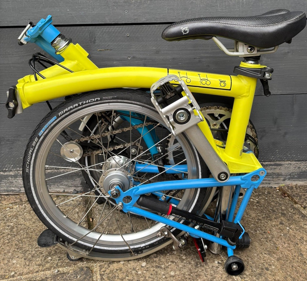 Brompton H3L Folding Bike 3 Speed C Line in Yellow / Blue