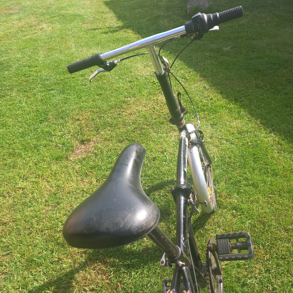 Venturax Stowaway Folding Bike 20" Wheels Collection Only  All Working