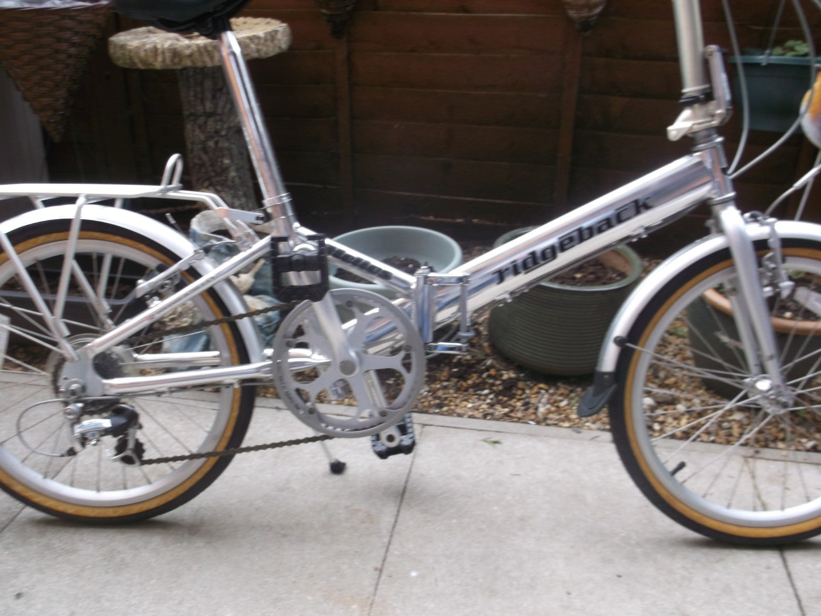 Ridgeback Helios Dahon Folding bike.