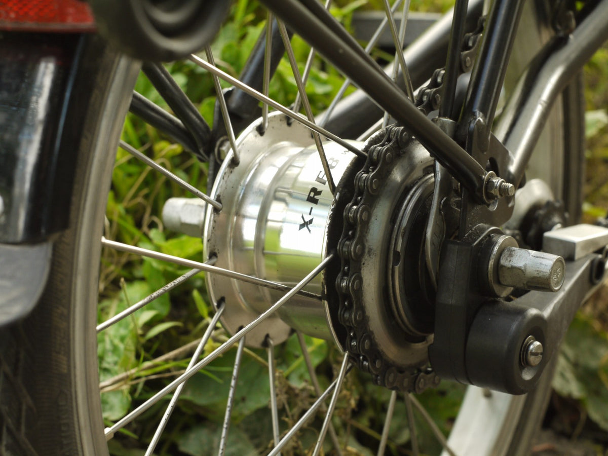 BROMPTON - A VERY RARE 16" WHEEL 8 SPEED BROMPTON