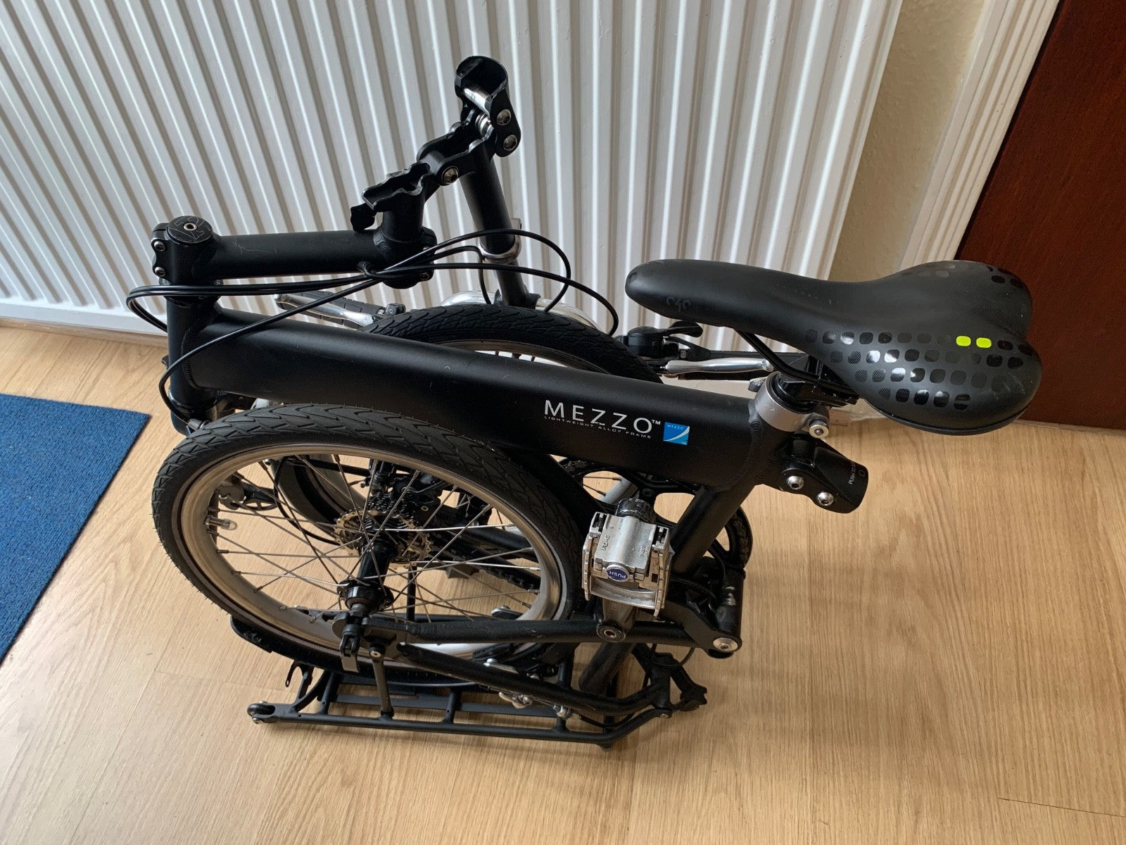 Mezzo D9 Folding Bike Bicycle - Good Condition - Serviced with New Parts