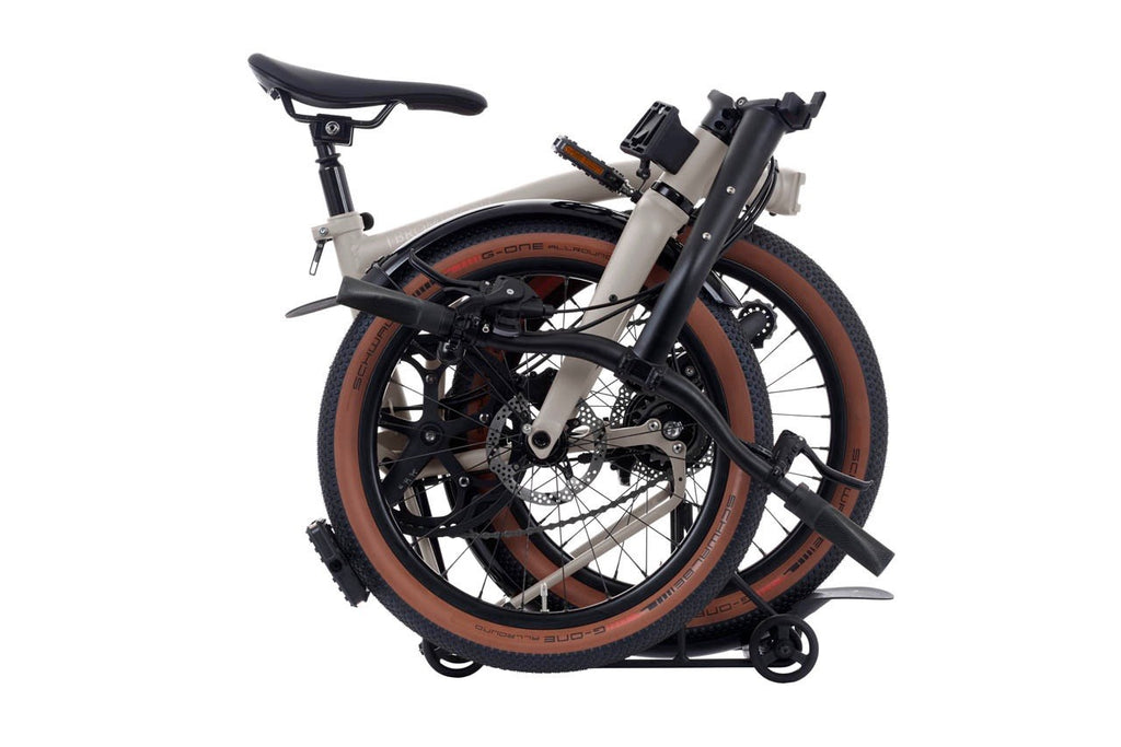 Brompton G Line Medium Folding Bike 8-Speed, Traildust White w rack & mudguards