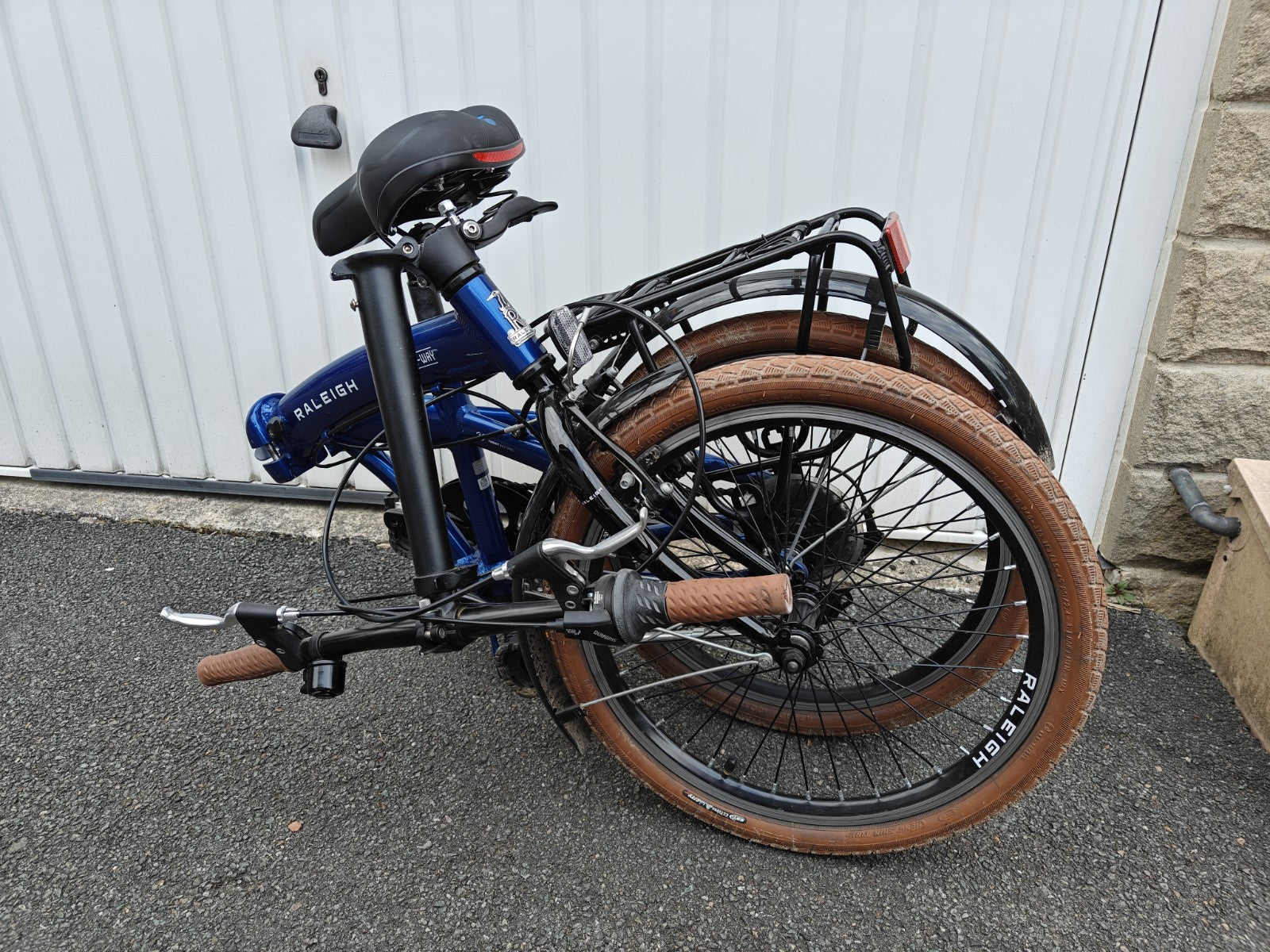 Raleigh stow-a-way Folding Bike 7 Speed