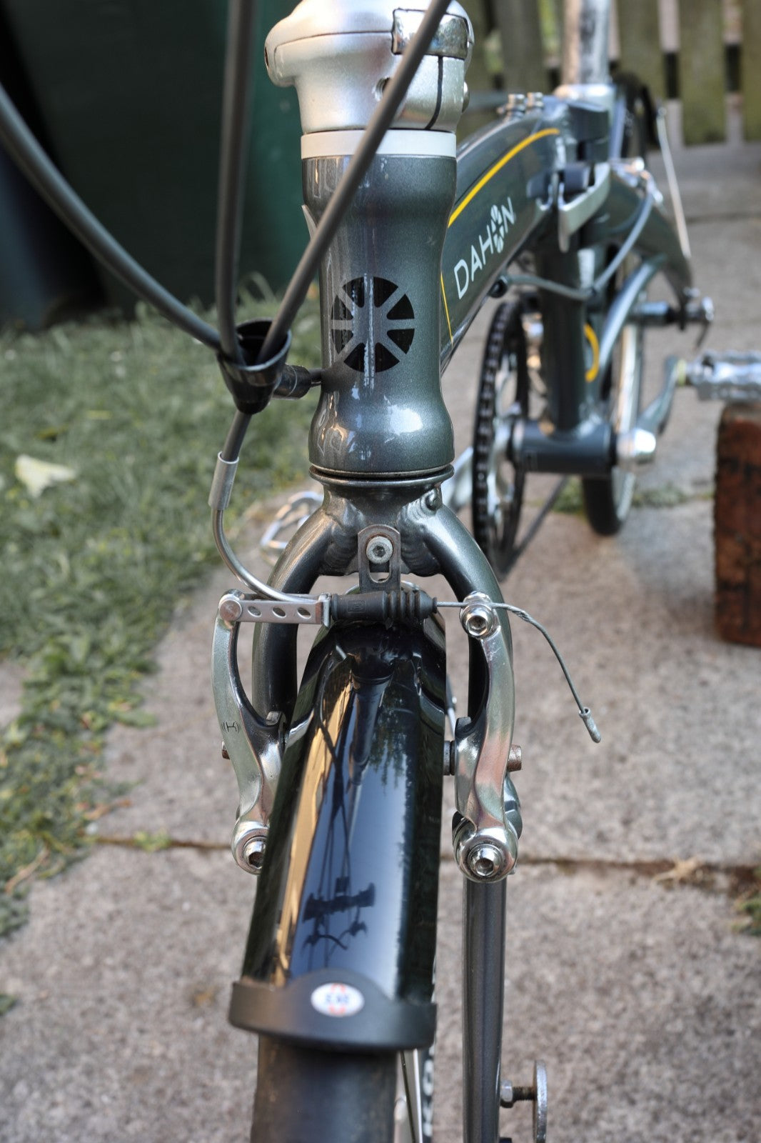 Dahon Mu SL Pro top-of-range ~2009 folding bike 9-spd 20" wheels ~9kg superlight