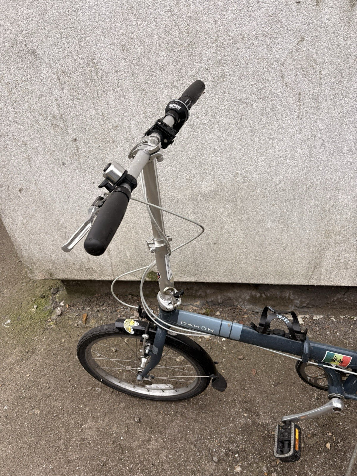 Dahon Speed D7 Folding Bike 7-Speed SRAM Grip Shift, London Pick Up