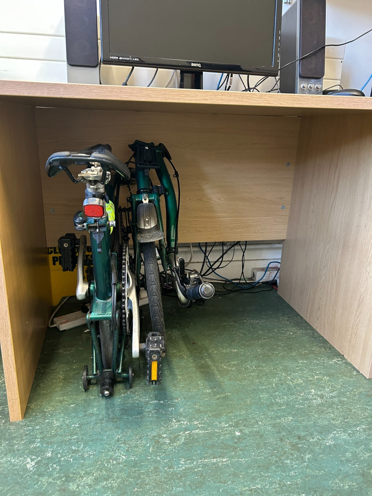 Cranston R9 foldable bike - Not a Brompton but same size and weight, 9 speeds