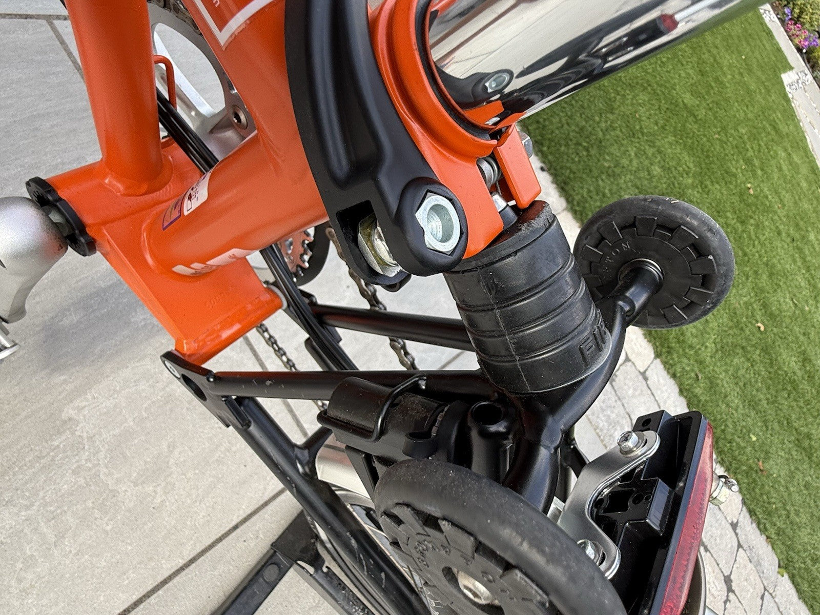 Brompton H6L Folding Bike Orange 16in Mudguards Reflectors Carry/Transport Bag