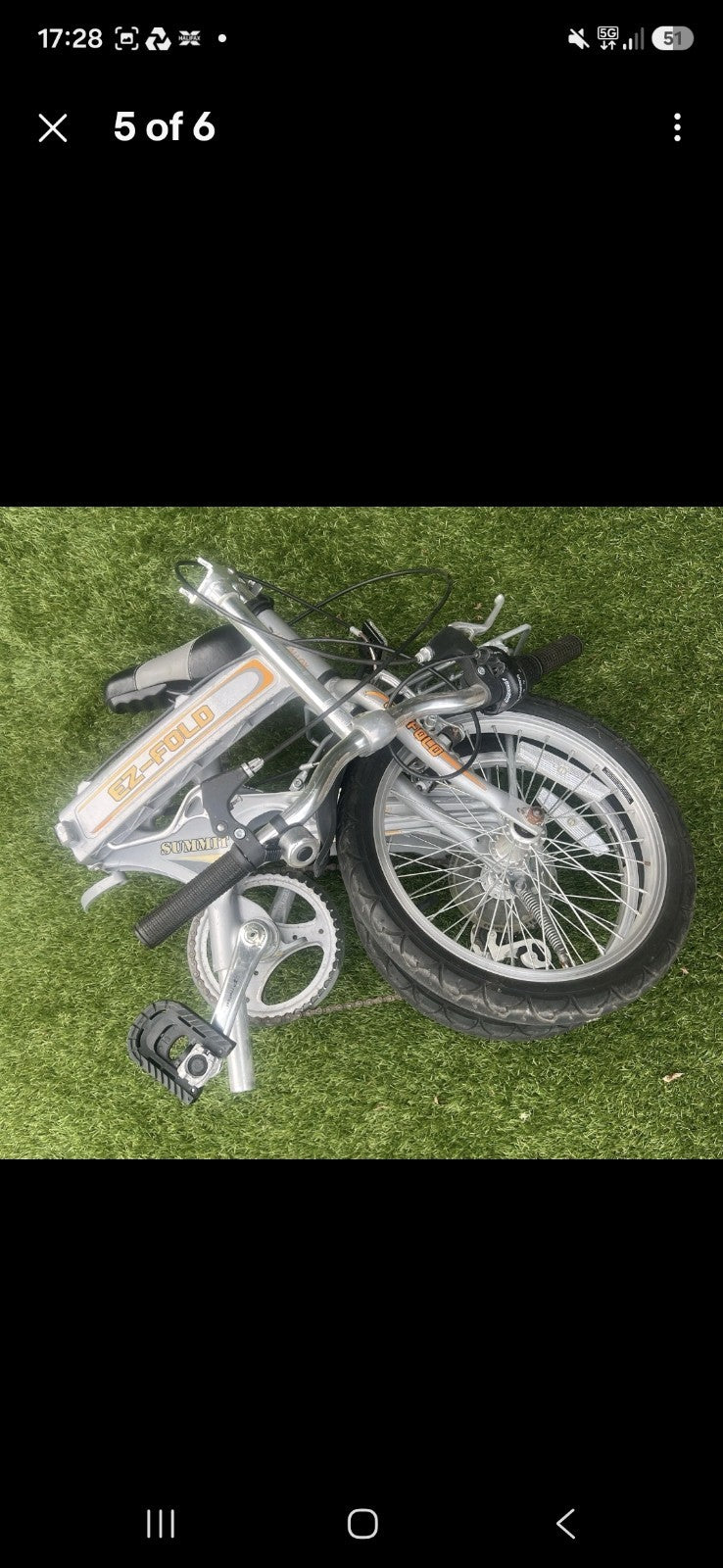 Summit EZ-Fold 20in Folding Bike 8 Speed, Rear Rack, Mudguards, Bell
