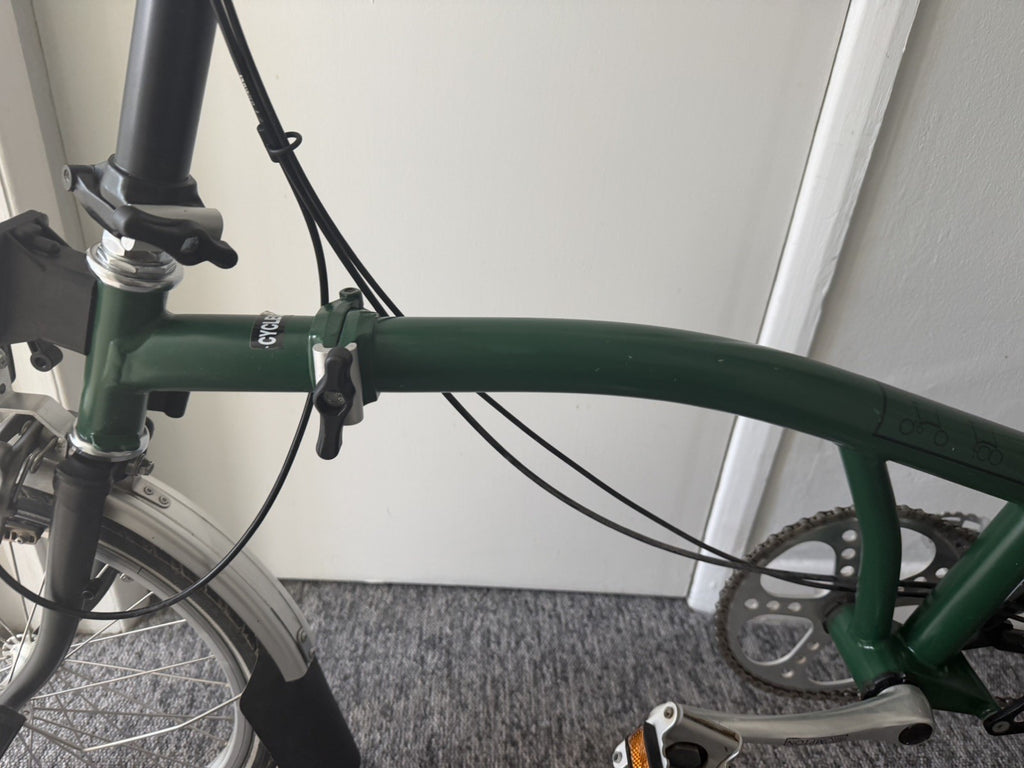 Brompton M3L (3 Speed) folding bicycle - Green/Black (EXCELLENT CONDITION!)