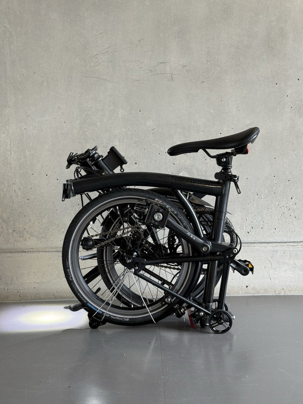 Brompton P Line 4-Speed Folding Bike Midnight Black, Lightweight