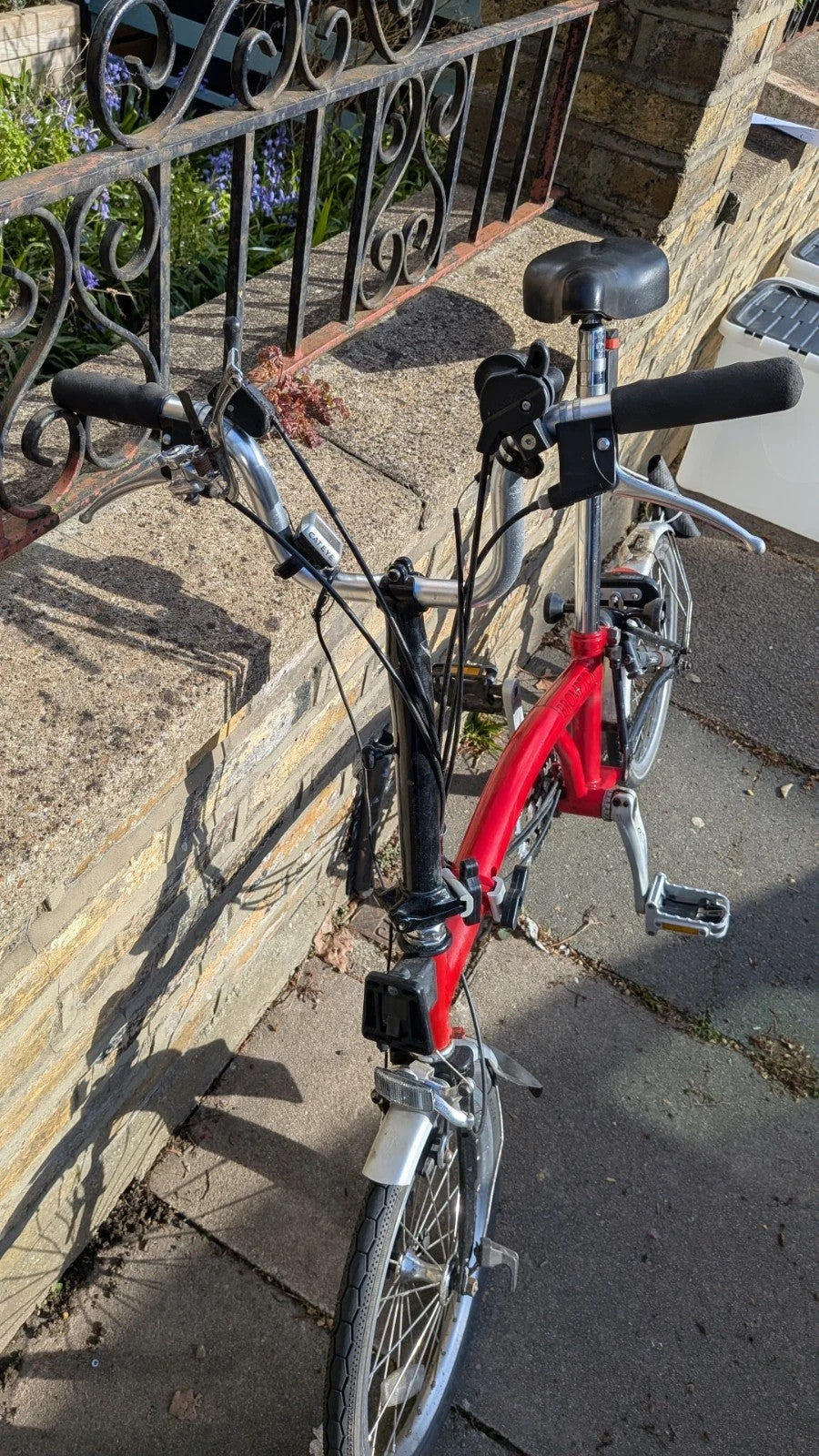 Brompton Folding Bike 6-Speed, Red