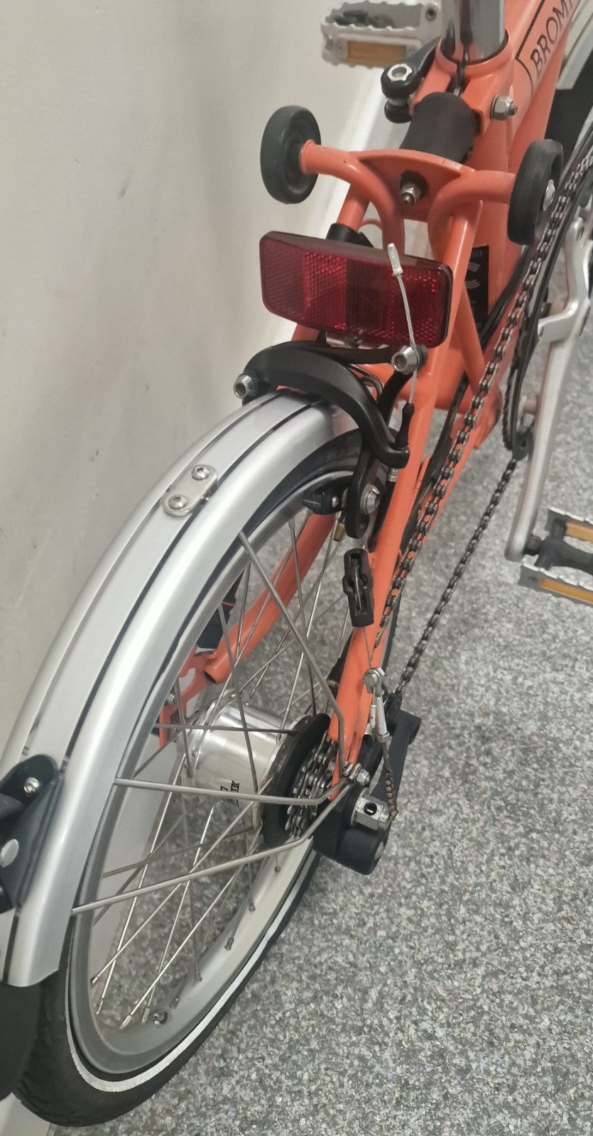 Brompton  C Line 6 Spd FLAME CORAL  Global P&P📦🌎✈️📬
