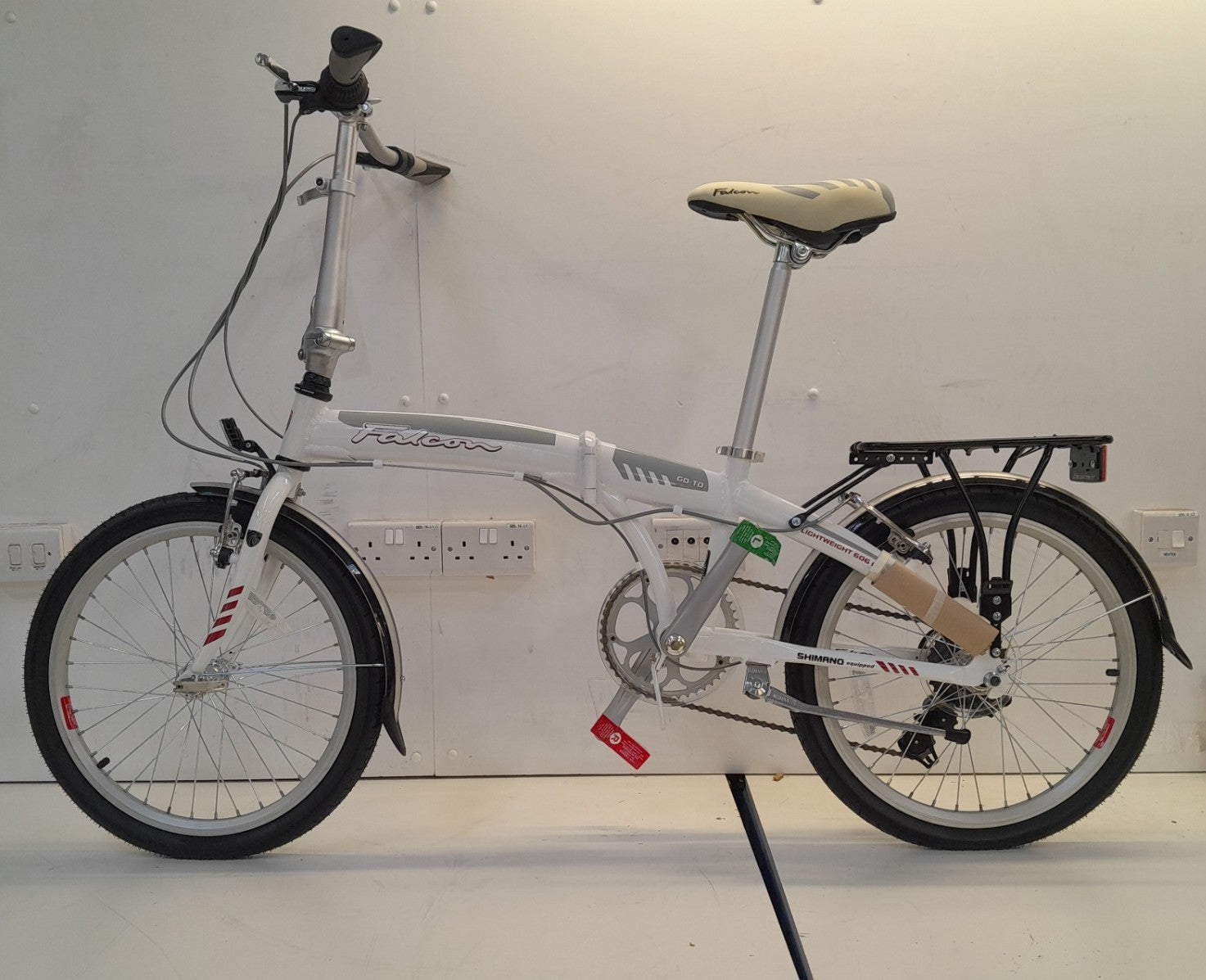 Falcon Go-to Unisex 20" Wheel 7-Speed Compact Alloy Folding Bike - White A