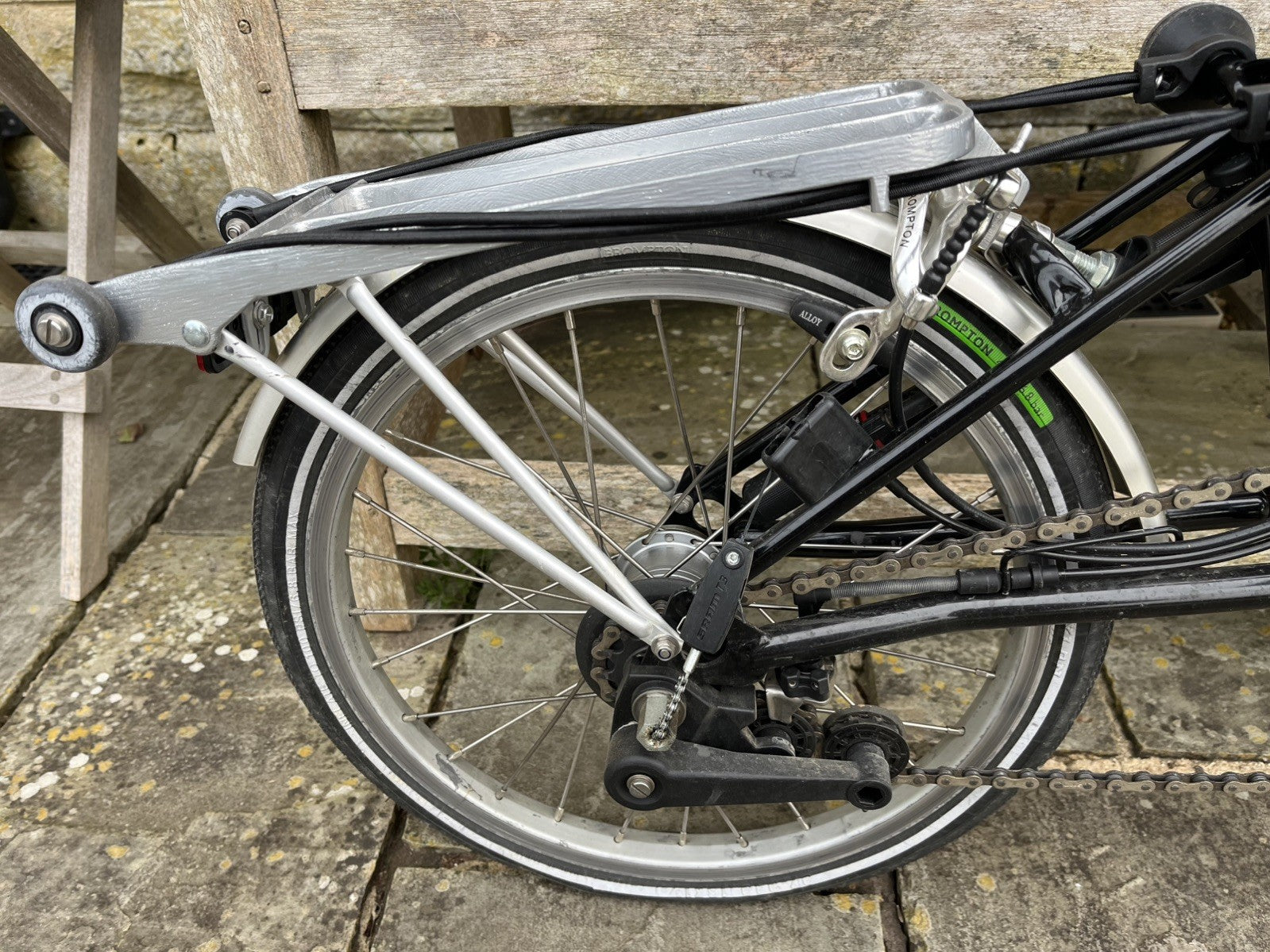 Brompton folding bike ivory 2007 very good condition with carry bag