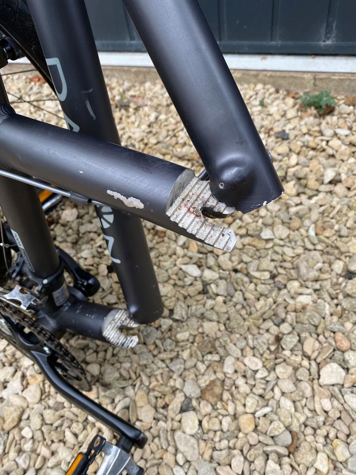 Dahon Matrix 2010 folding mountain bike, aluminium frame.