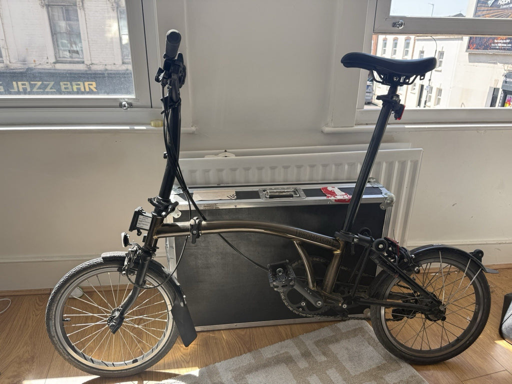 Brompton C line Explorer Folding Bike 16 in M Frame, 2025 model
