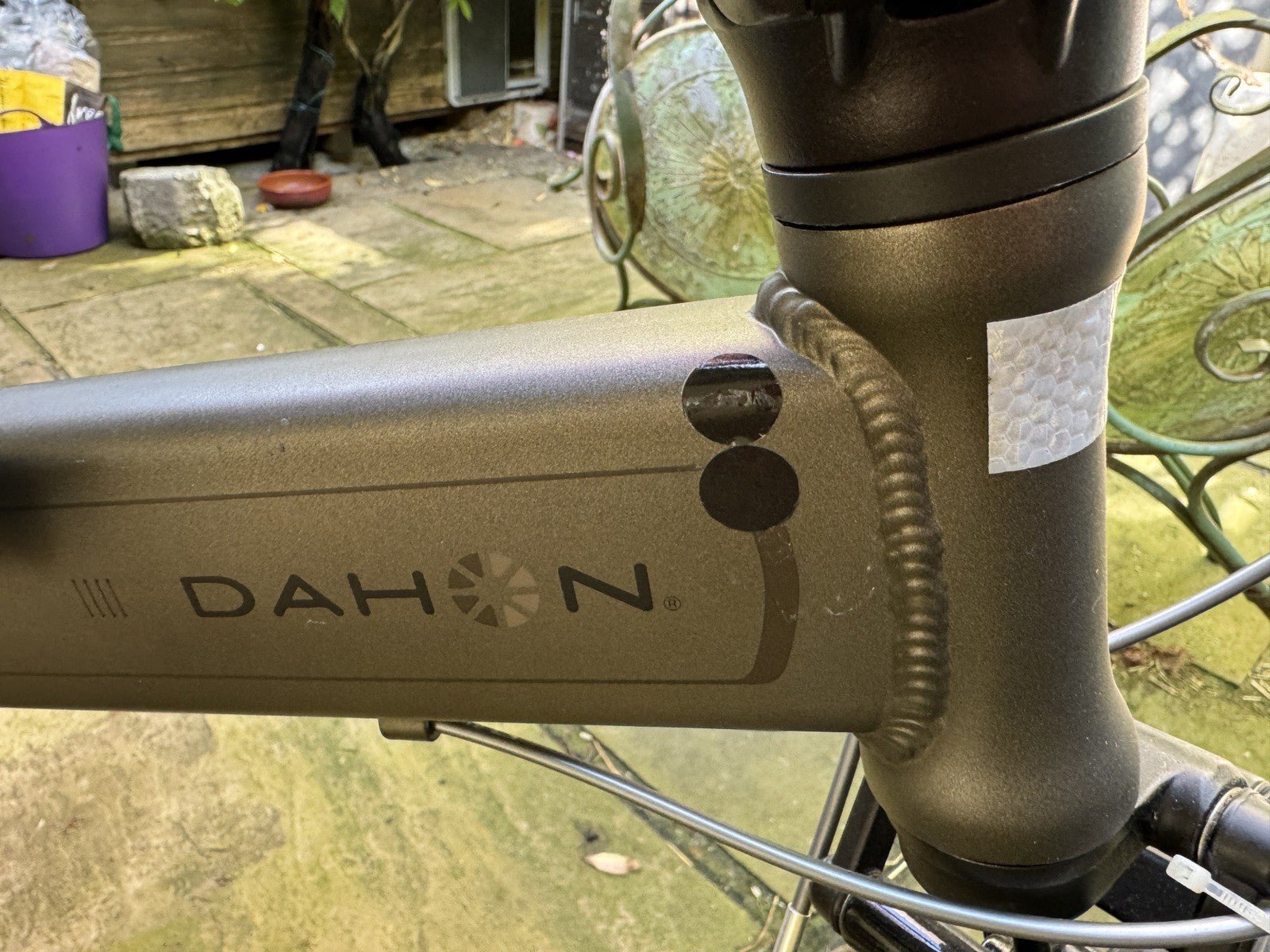 Dahon Jetstream P8 folding bike