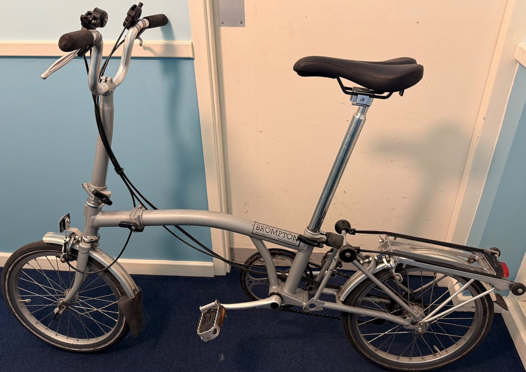 Brompton M6R folding bike