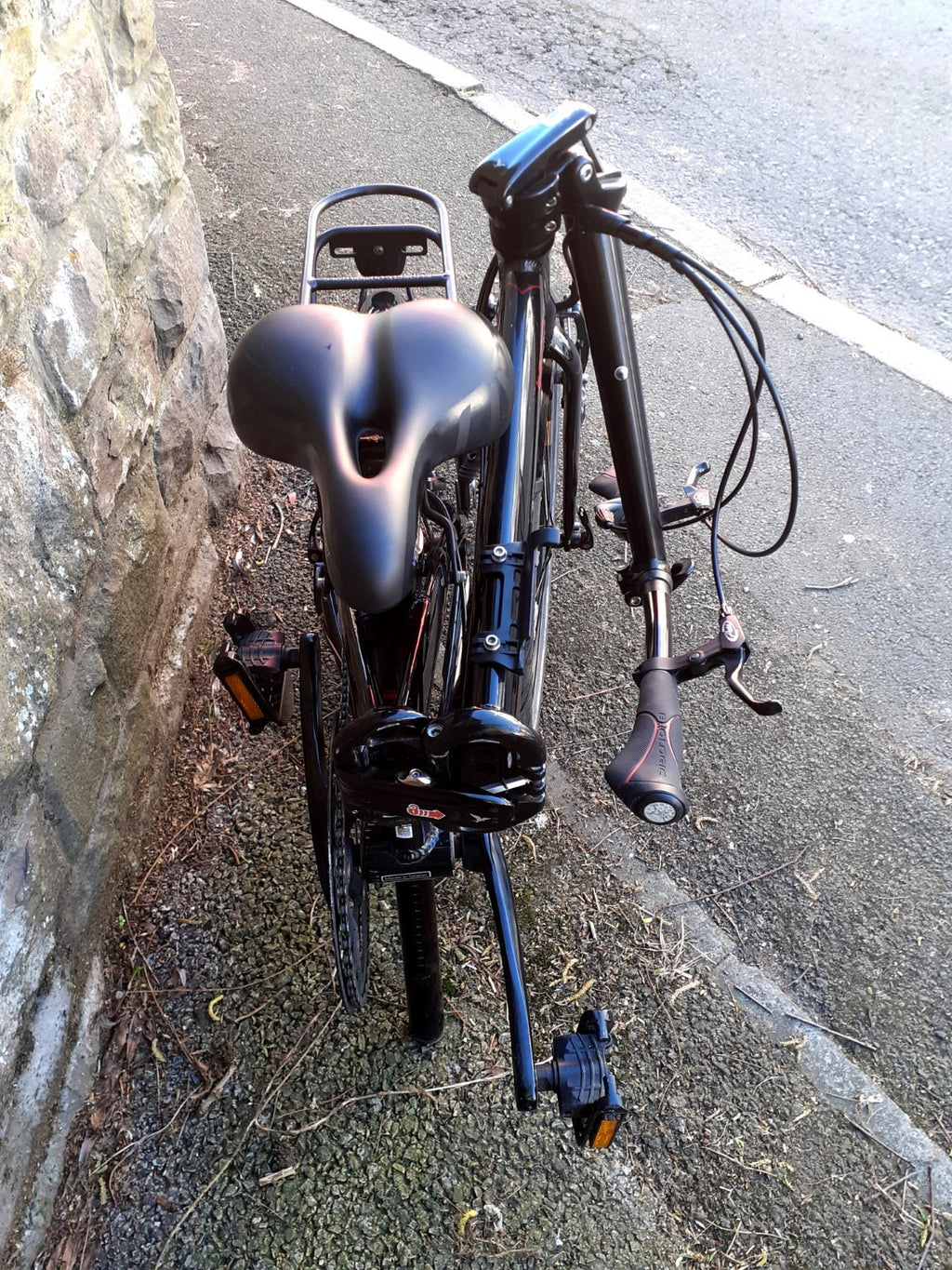 Tern Link B9 Folding Bike With Accessories, Light Use, Stored Indoors.