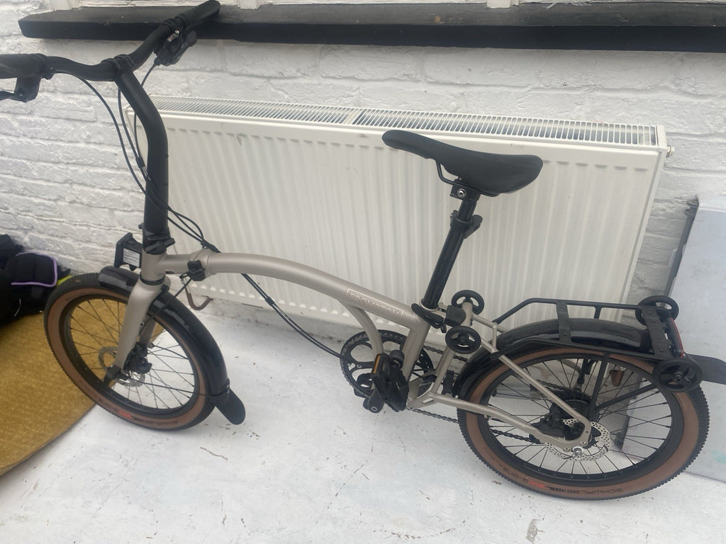 Brompton G Line Medium Folding Bike 8-Speed, Traildust White New And Never Used
