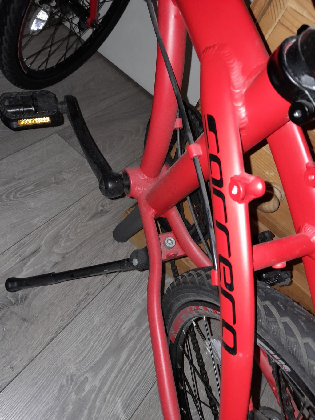 Carrera Intercity Folding Bicycle 8-Speed, Colours Orange Black