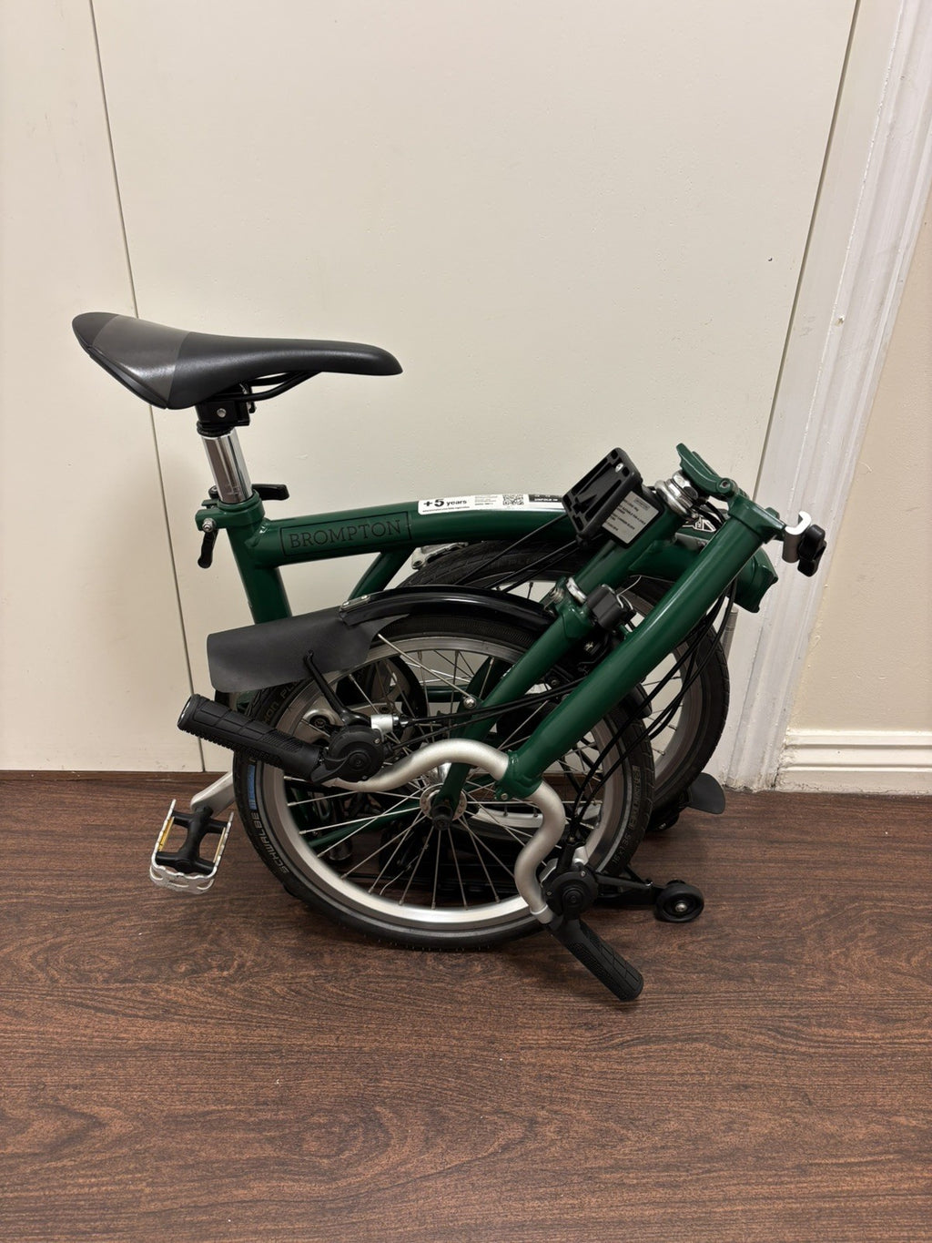 Brompton C Line M6L folding bicycle - RACING GREEN