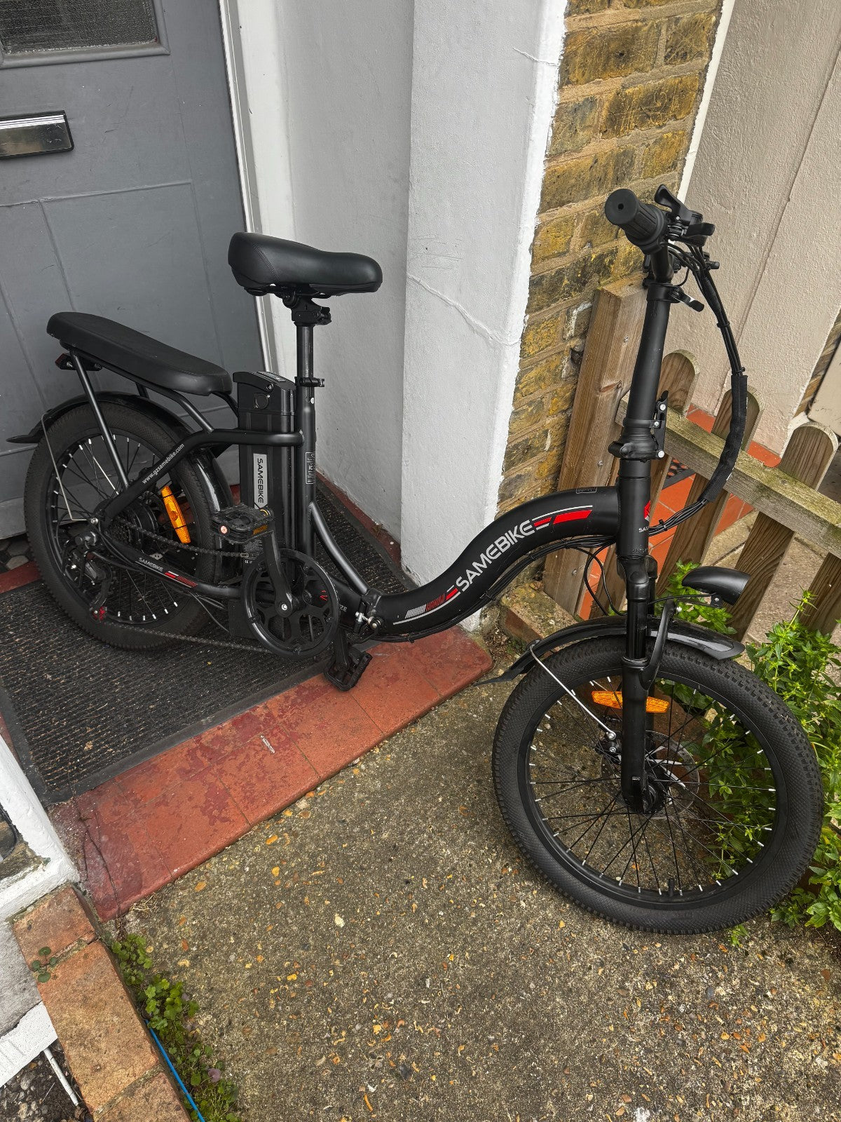 SAMEBIKE CY20 black folding bicycle with 20-inch wheels