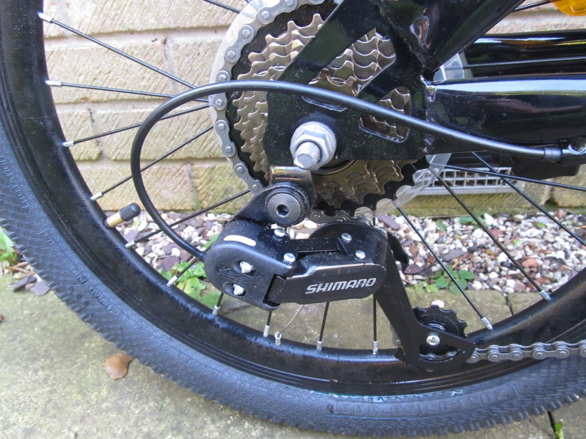 BIKE  FOLDING 20" WHEELS UNISEX DISC BRAKES -EXCELLENT SUPER CONDITION