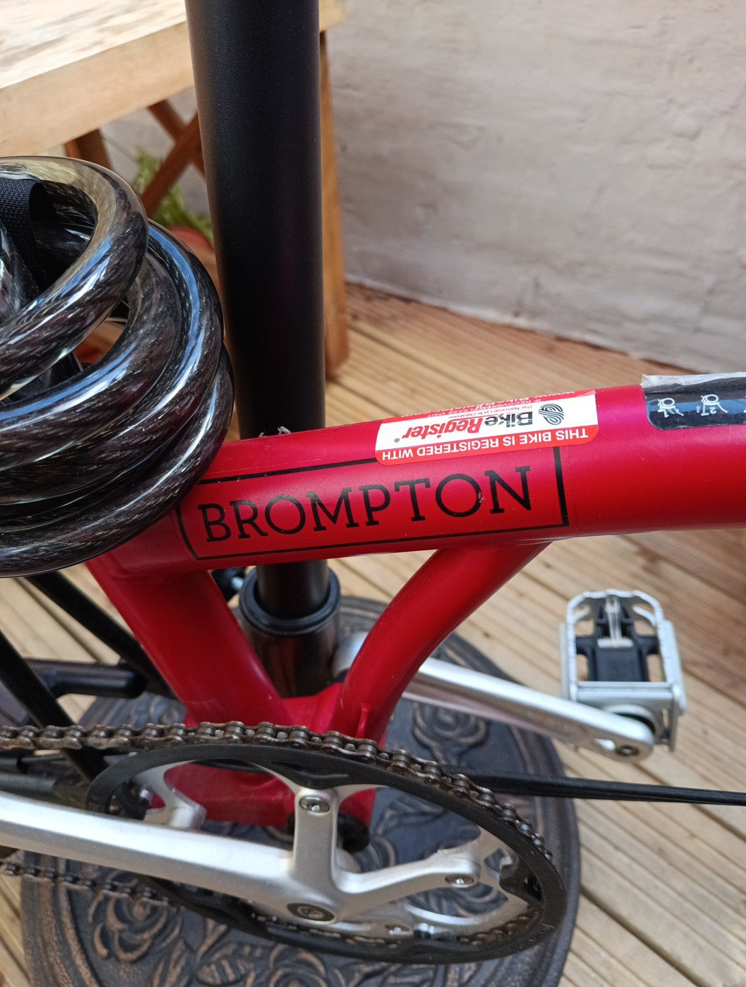 Brompton Folding Bike – Red – Smooth Ride – Ideal for Commuting & Travel